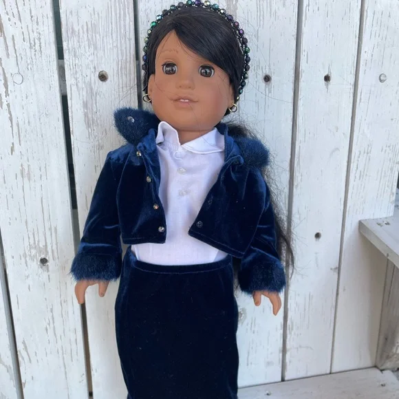 American Girl Doll Retired Josefina Montoya first Latino Doll - Picture 2 of 6